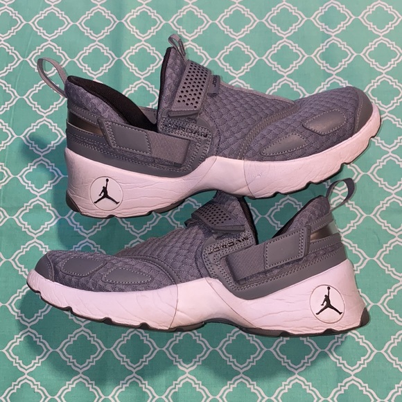 Jordan Trunner LX. - Picture 6 of 10